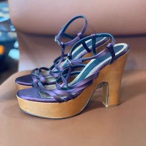 Marni size 39 purple satin platform heel